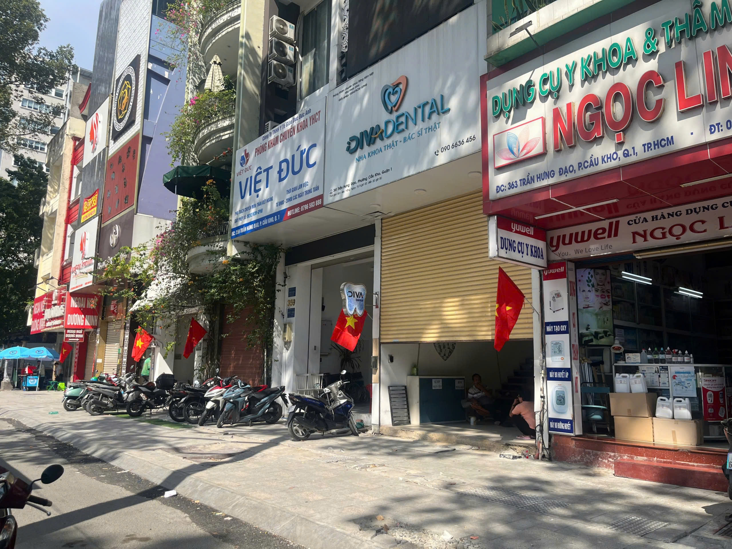 Tuyến đường Trần Hưng Đạo rợp b&oacute;ng cờ Tổ quốc ng&agrave;y kh&aacute;nh th&agrave;nh   - Ảnh 5.