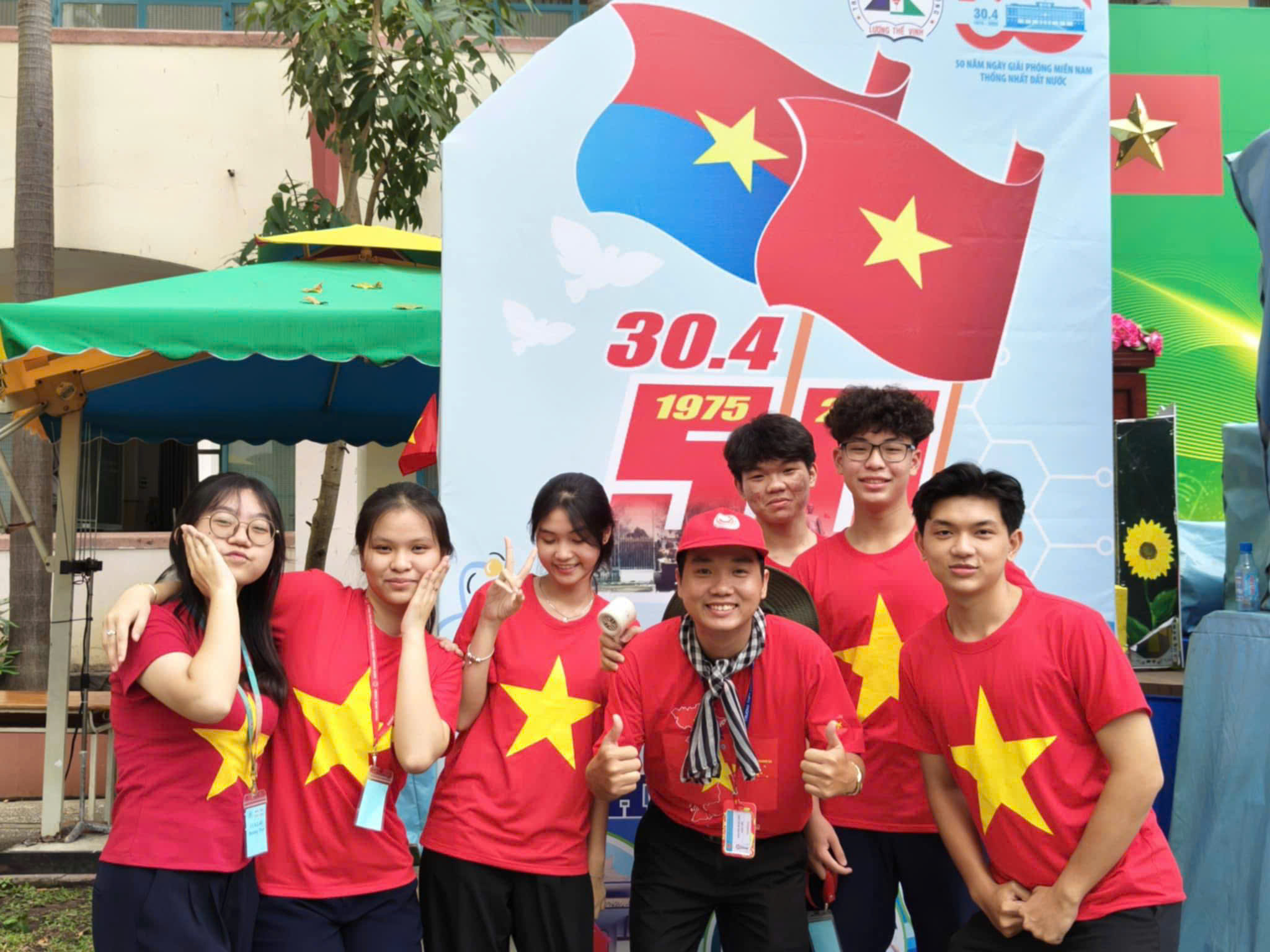 TP HCM: Phố phường rực rỡ cờ Tổ quốc- Ảnh 7.