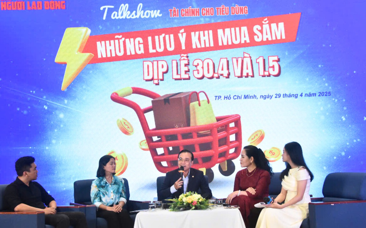 Những mặt hàng nào gây "sốt" tại siêu thị, chợ và online dịp lễ 30-4?