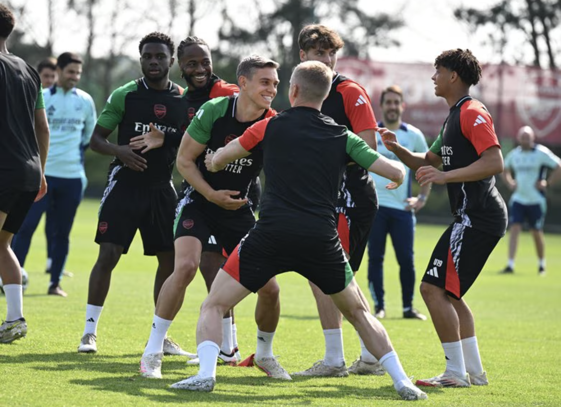 Arsenal đại chiến Paris Saint-Germain: Cho lần đầu tiên- Ảnh 5.