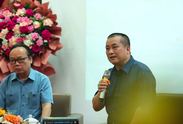 Ra mắt sách "Con đường tương lai"- Ảnh 3.