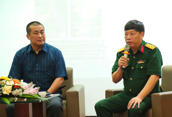 Ra mắt sách "Con đường tương lai"- Ảnh 4.