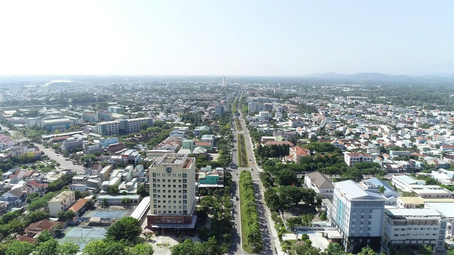 Quảng Nam đề xuất đưa Tam Kỳ, Núi Thành, Duy Xuyên... thành đô thị hành chính- Ảnh 1.