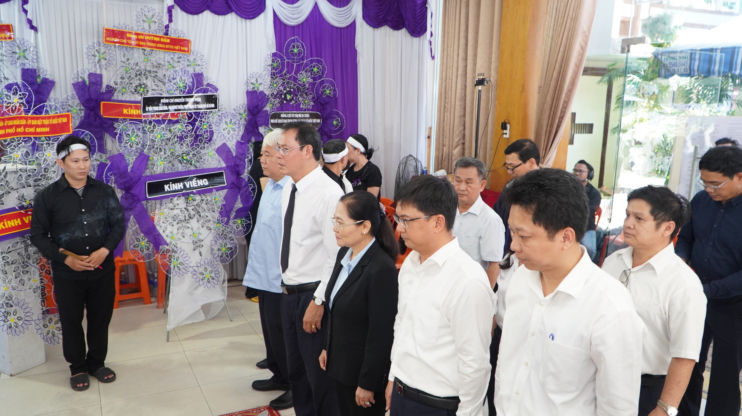 Lãnh đạo TP HCM viếng tang Linh mục Phêrô Phan Khắc Từ- Ảnh 1.