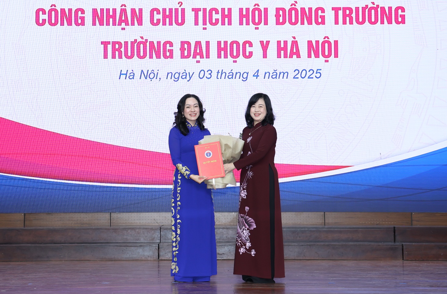 Trường Đại học Y Hà Nội có nữ Chủ tịch Hội đồng- Ảnh 1.