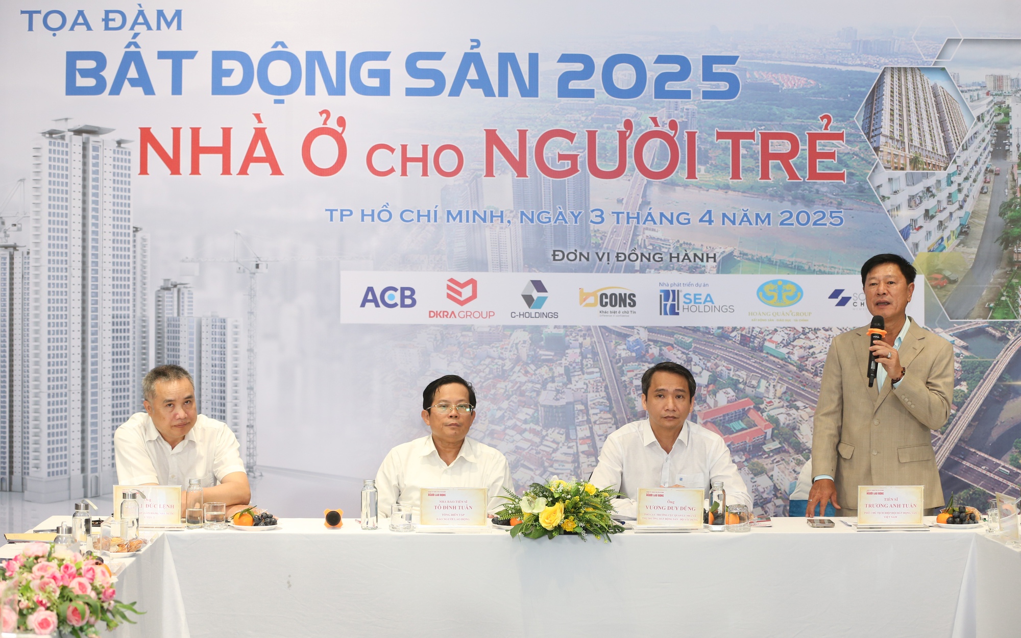 Tọa đàm "Bất động sản - Nhà ở cho người trẻ": Đột phá chính sách, giúp người trẻ có nhà