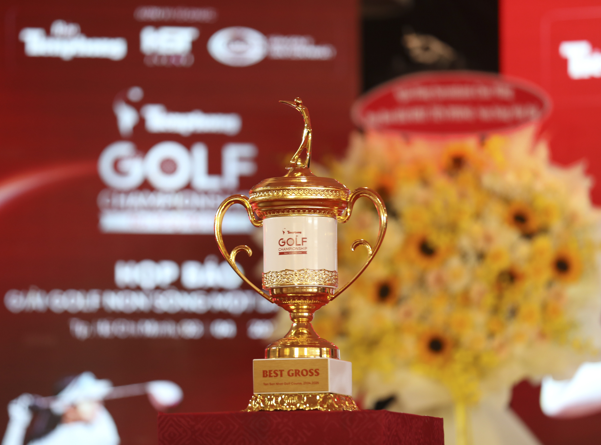 Gần 8 tỉ đồng giải thưởng "Hole-in-One" tại "Tiền Phong Golf Championship"- Ảnh 2.