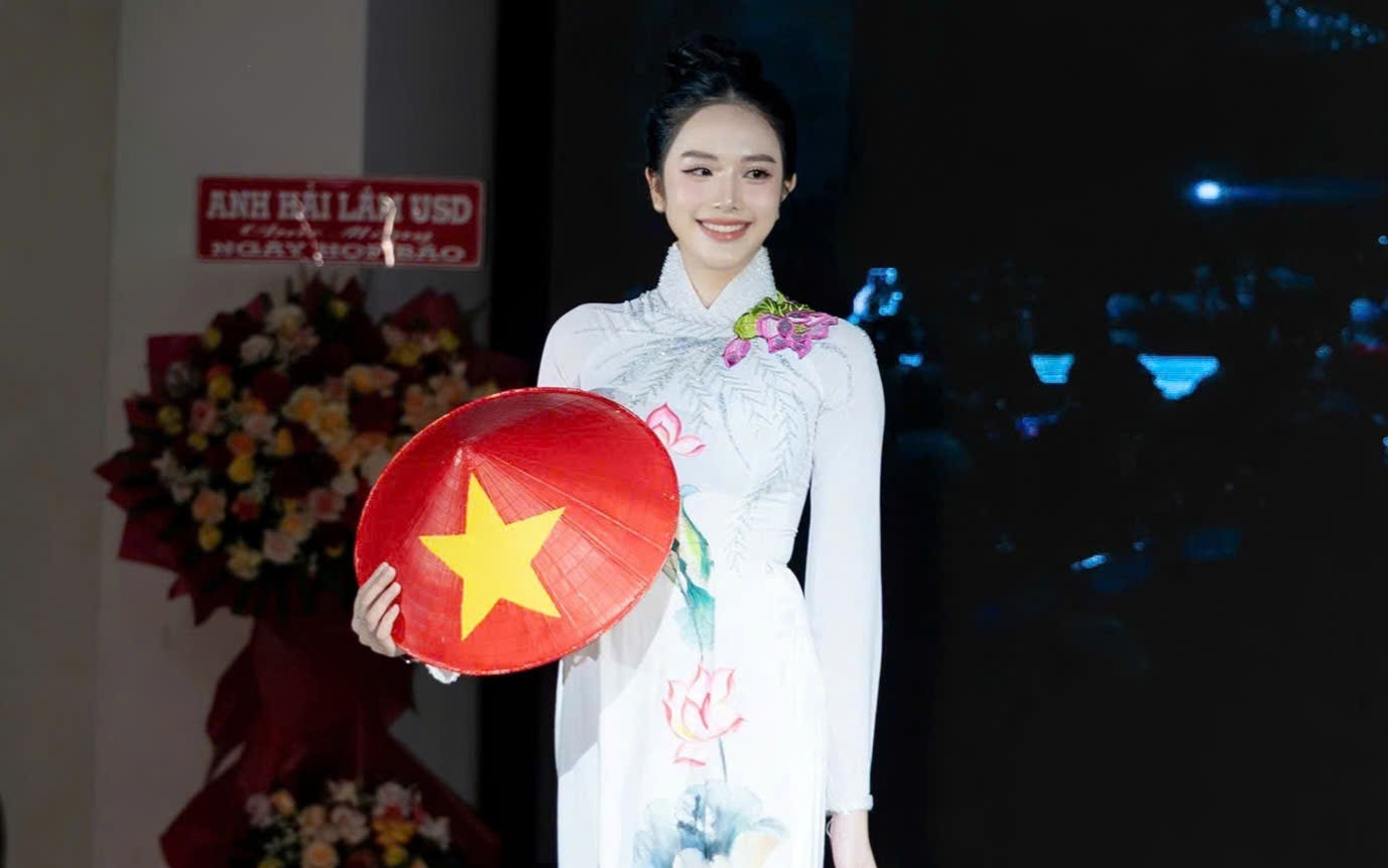 Hoa hậu Lê Thư Kỳ ngồi ghế nóng Miss Grand Business World 2025