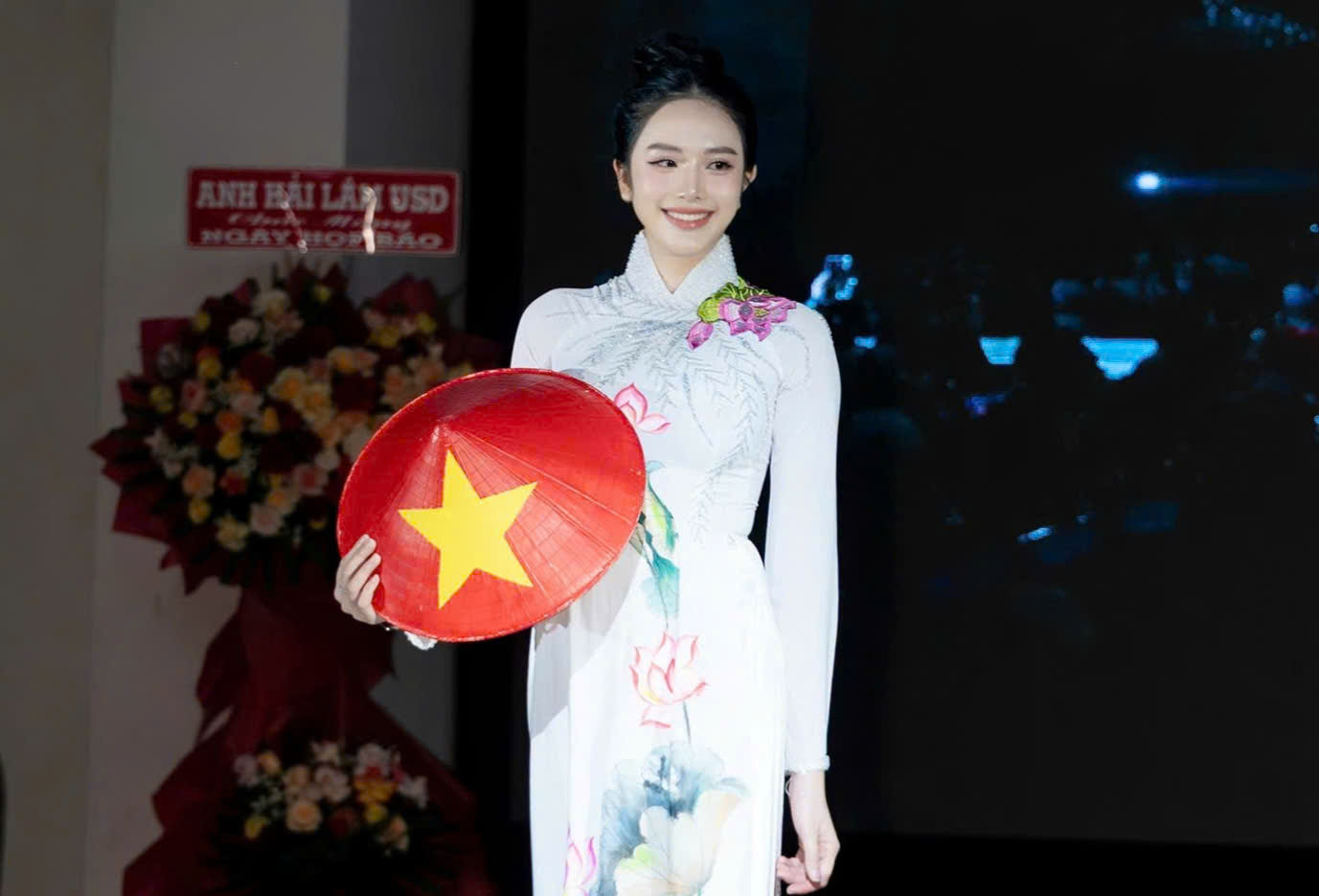 Hoa hậu Lê Thư Kỳ ngồi ghế nóng Miss Grand Business World 2025- Ảnh 1.