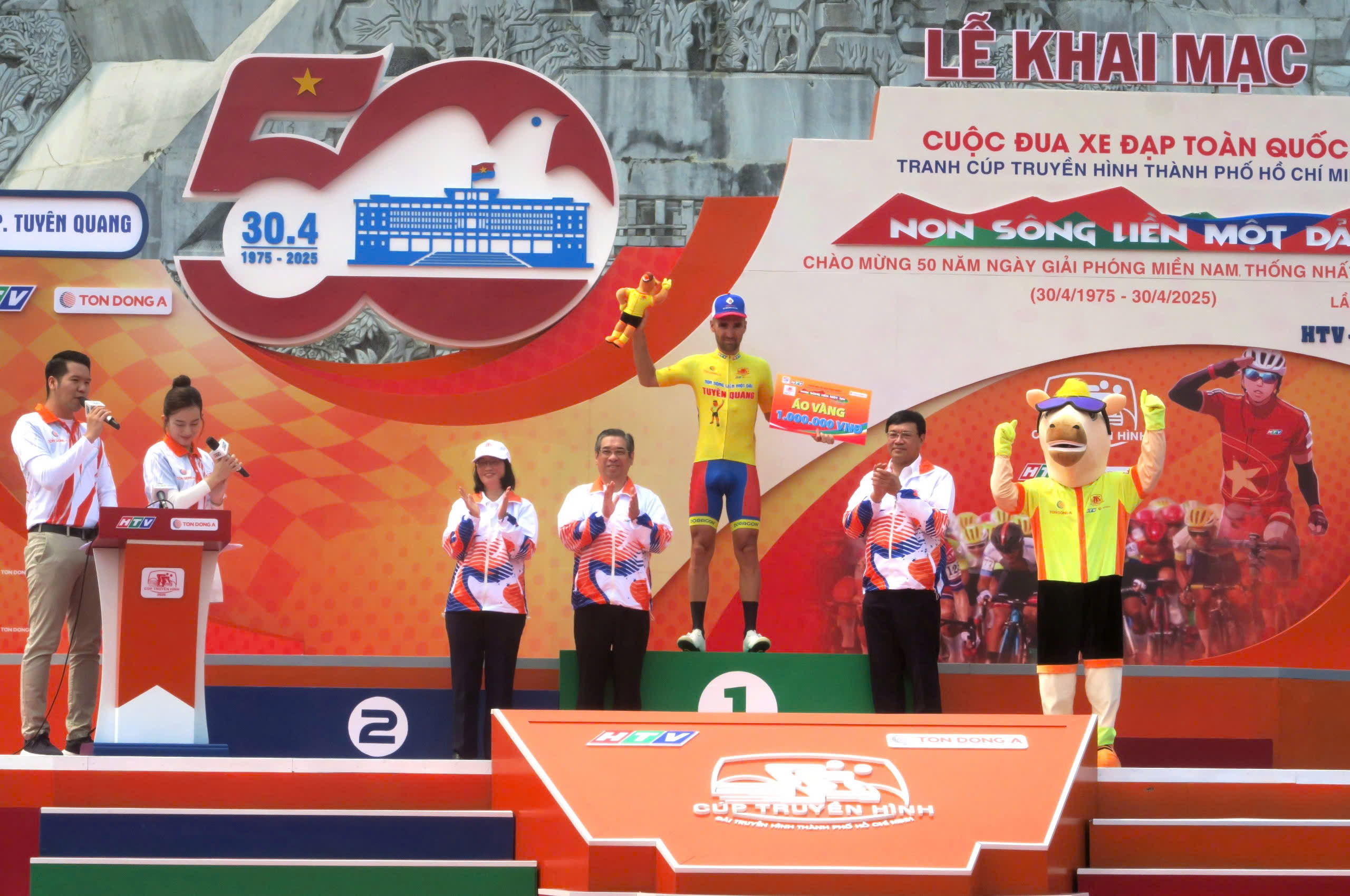 Ch&agrave;ng rể Việt gi&agrave;nh &Aacute;o v&agrave;ng chặng đầu ti&ecirc;n của C&uacute;p truyền h&igrave;nh TP HCM - T&ocirc;n Đ&ocirc;ng &Aacute; 2025- Ảnh 6.