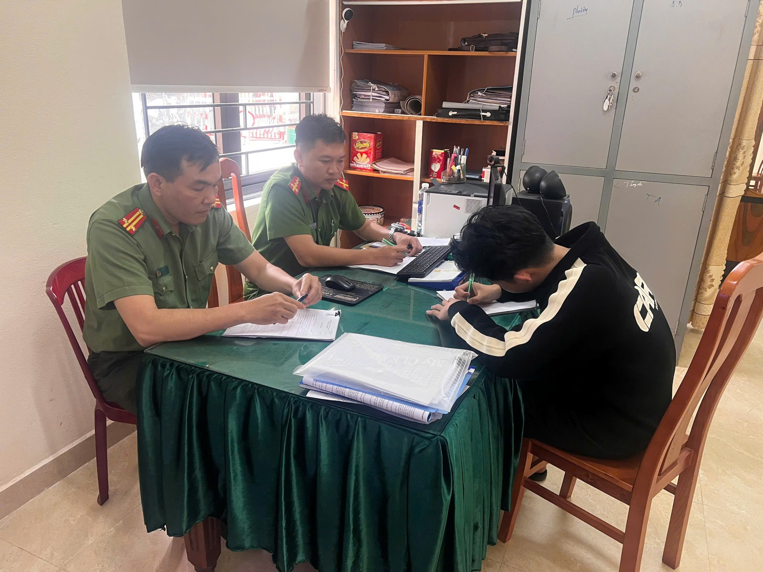 C&ocirc;ng an Quảng Nam th&ocirc;ng tin về vụ việc "g&acirc;y sốc" lan truyền tr&ecirc;n mạng x&atilde; hội- Ảnh 2.