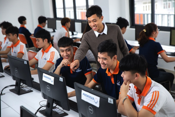 Trường ĐH tung học bổng "khủng" để "h&uacute;t" th&iacute; sinh - Ảnh 5.