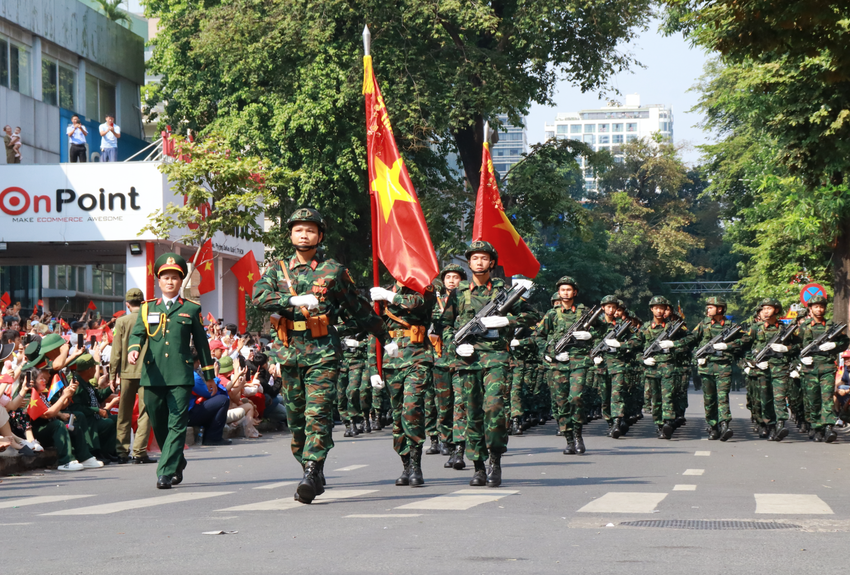 Đại lễ 30-4: Cận cảnh 8 khối hướng 3 đi trong v&ograve;ng tay nh&acirc;n d&acirc;n- Ảnh 1.