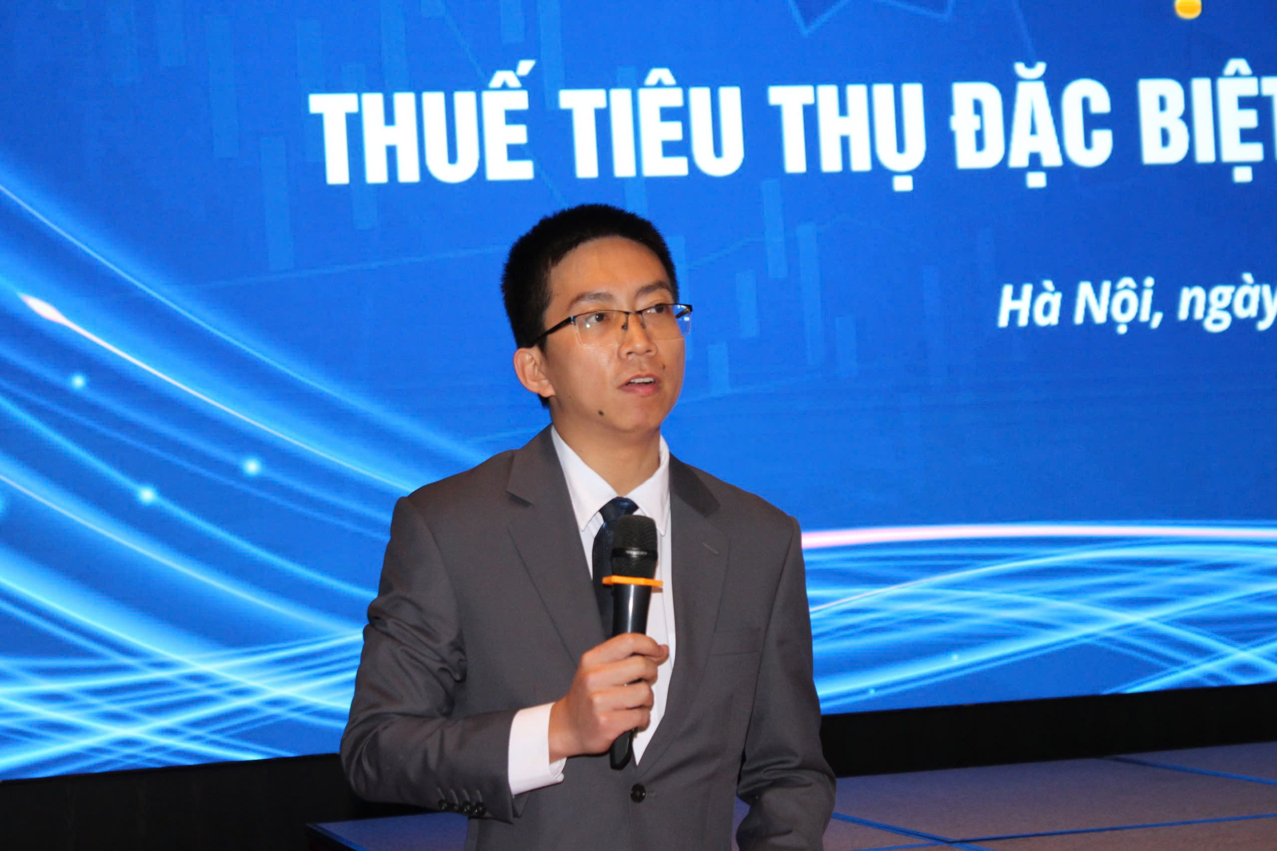 C&acirc;n nhắc lộ tr&igrave;nh &aacute;p thuế ti&ecirc;u thụ đặc biệt để doanh nghiệp đ&oacute;ng g&oacute;p v&agrave;o tăng trưởng- Ảnh 1.
