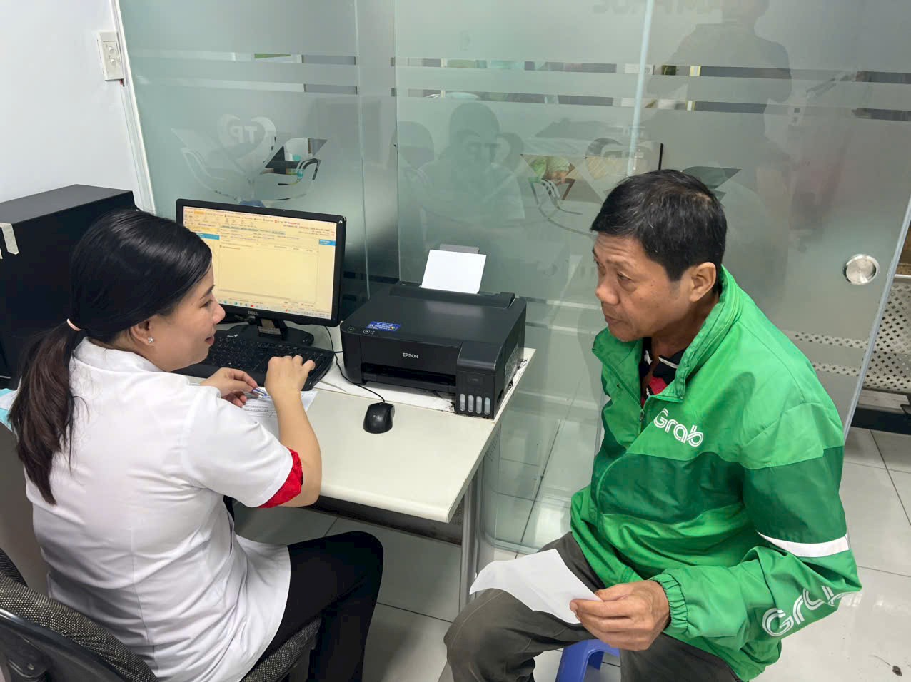 Nhiều lao động phi chính thức khát khao được tham gia lưới an sinh- Ảnh 1.