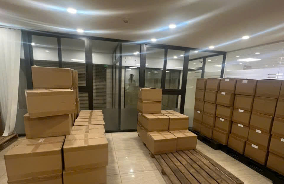 Bộ Công an khám xét một trụ sở công ty liên quan Hằng Du Mục, Quang Linh Vlogs bị khởi tố- Ảnh 2.