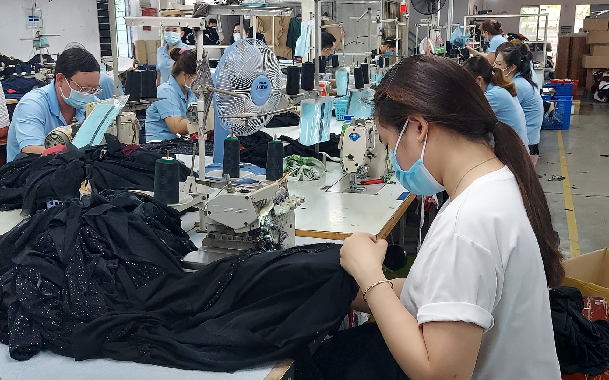 Quý I-2025, thu nhập bình quân của người lao động tăng