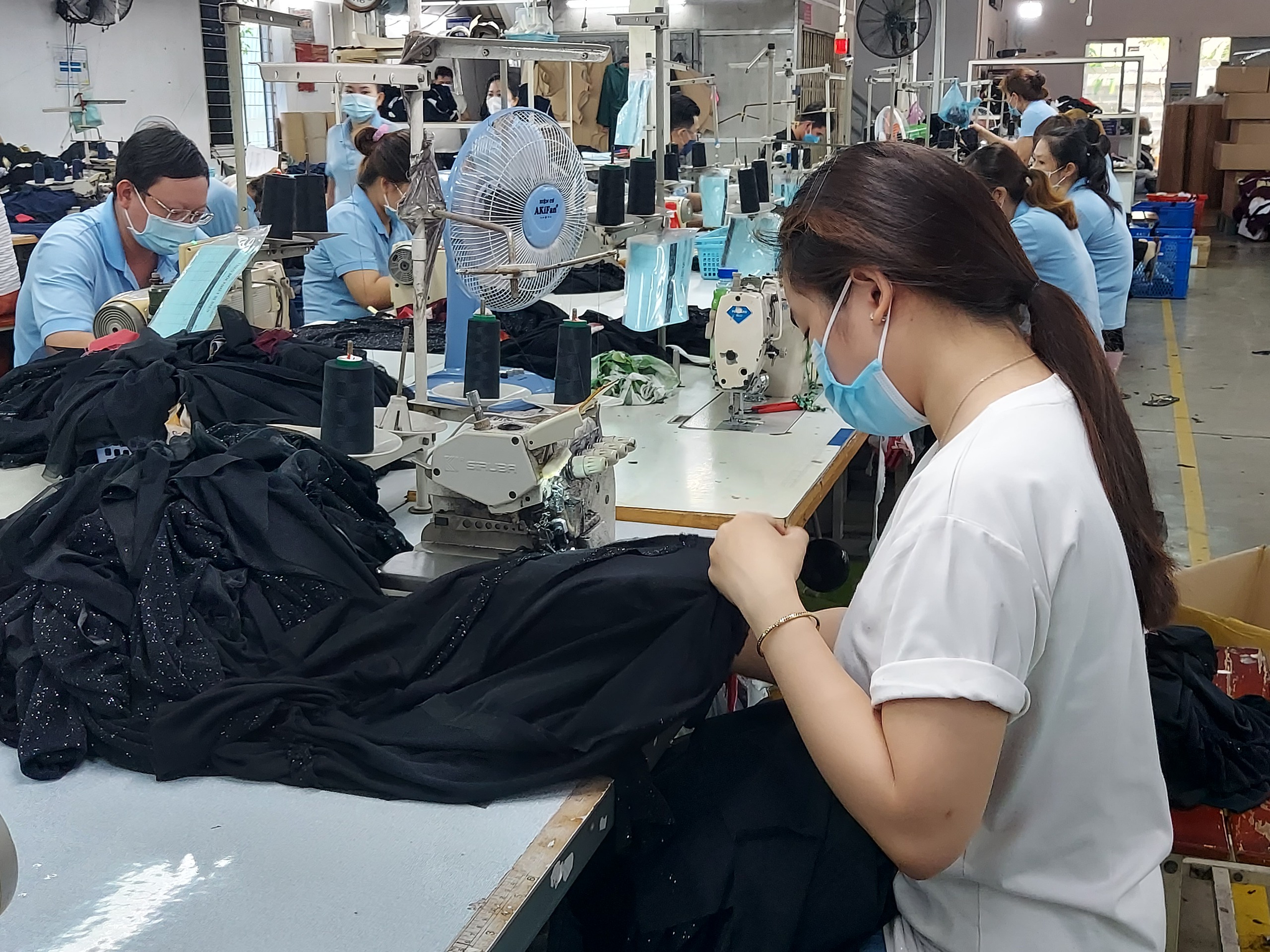 Quý I/2025, thu nhập bình quân của người lao động tăng- Ảnh 1.