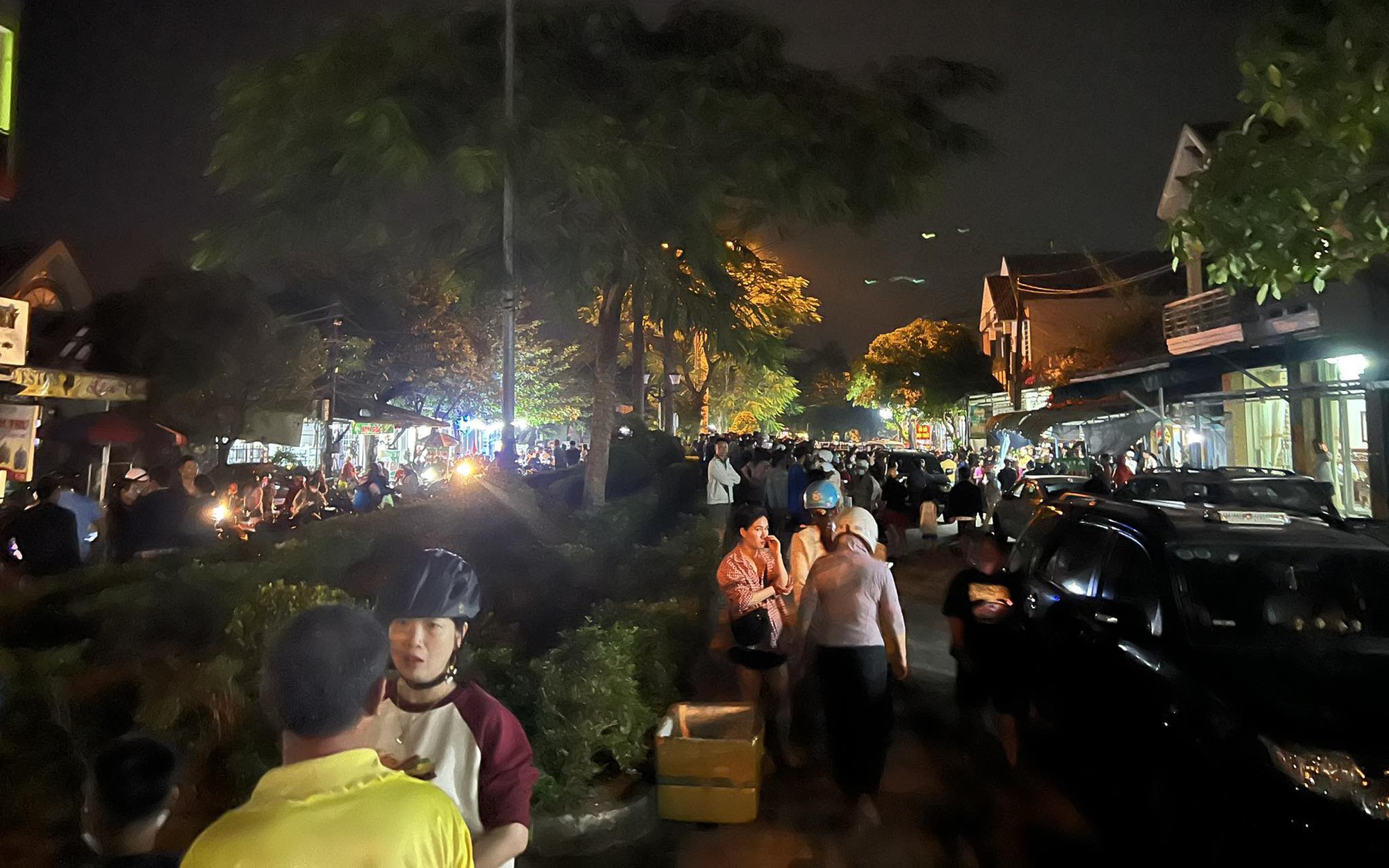 Dựng lại hiện trường người mẹ giết con để trục lợi bảo hiểm, ngàn người theo dõi