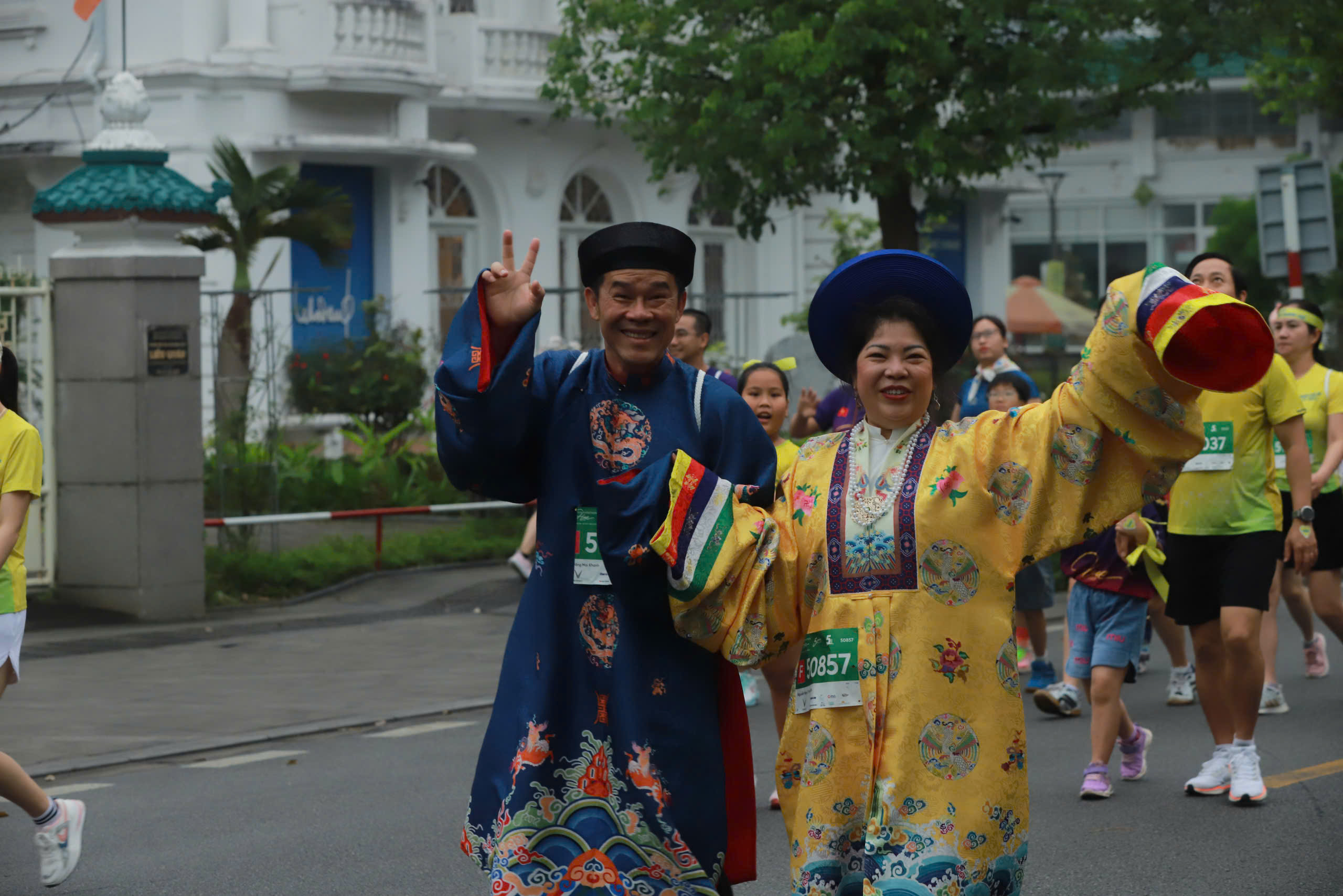 H&igrave;nh ảnh độc, lạ tại Giải Marathon Hue 2025- Ảnh 5.