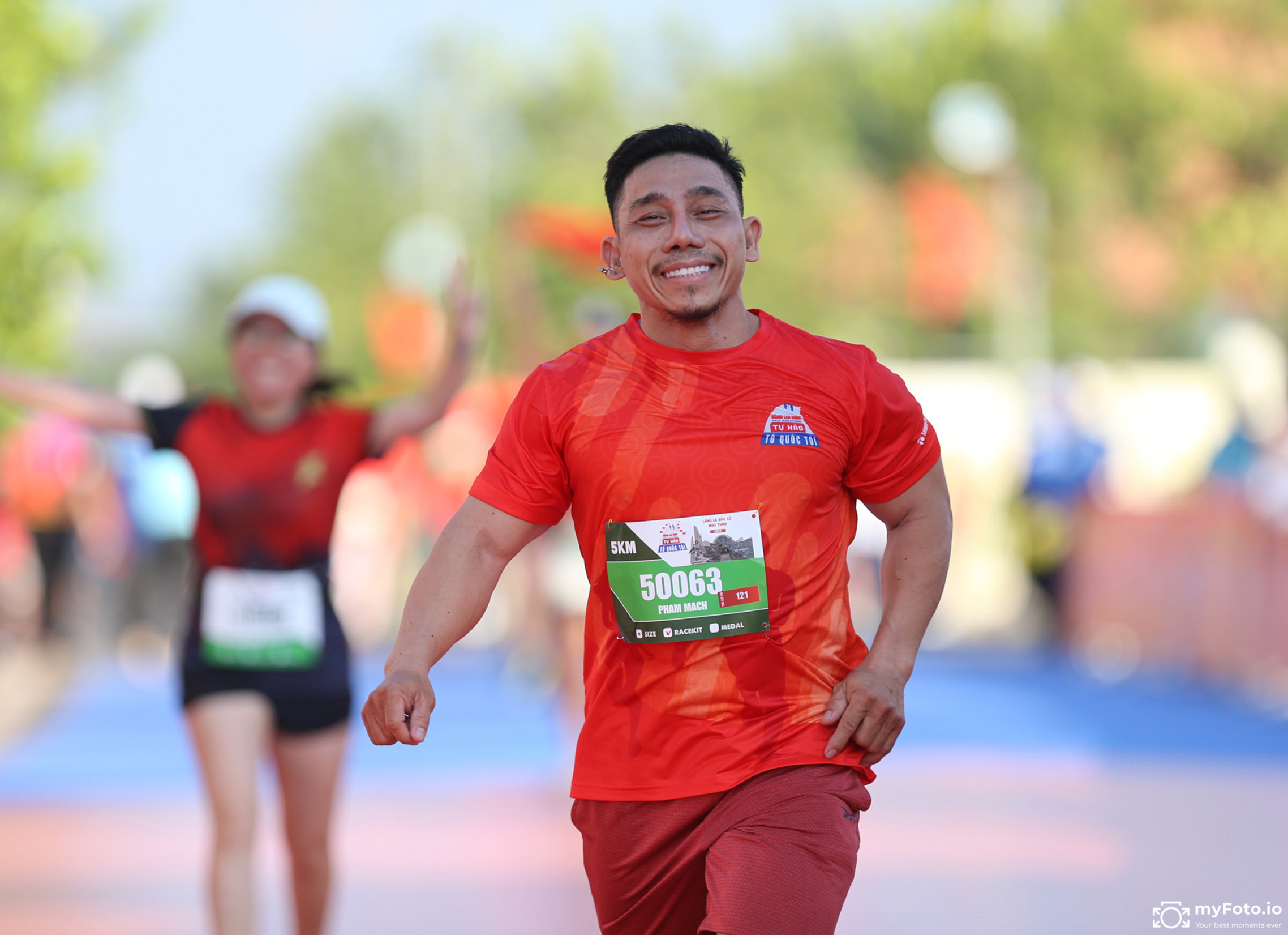 Giải Half-marathon "Tự h&agrave;o Tổ quốc t&ocirc;i": Thử th&aacute;ch bản th&acirc;n, r&egrave;n luyện bản lĩnh- Ảnh 2.