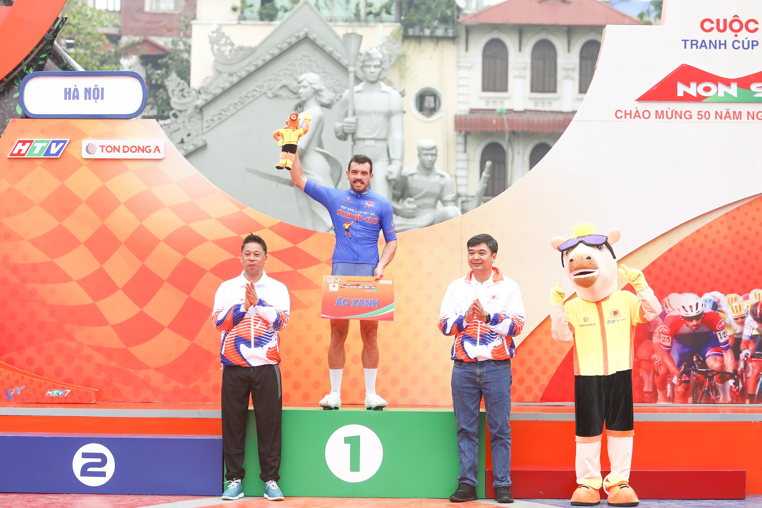 Nick Kergozou đoạt &aacute;o xanh, so&aacute;n ng&ocirc;i Loic Desriac chặng 3 "C&uacute;p truyền h&igrave;nh HTV-T&ocirc;n Đ&ocirc;ng &Aacute; 2025"- Ảnh 9.