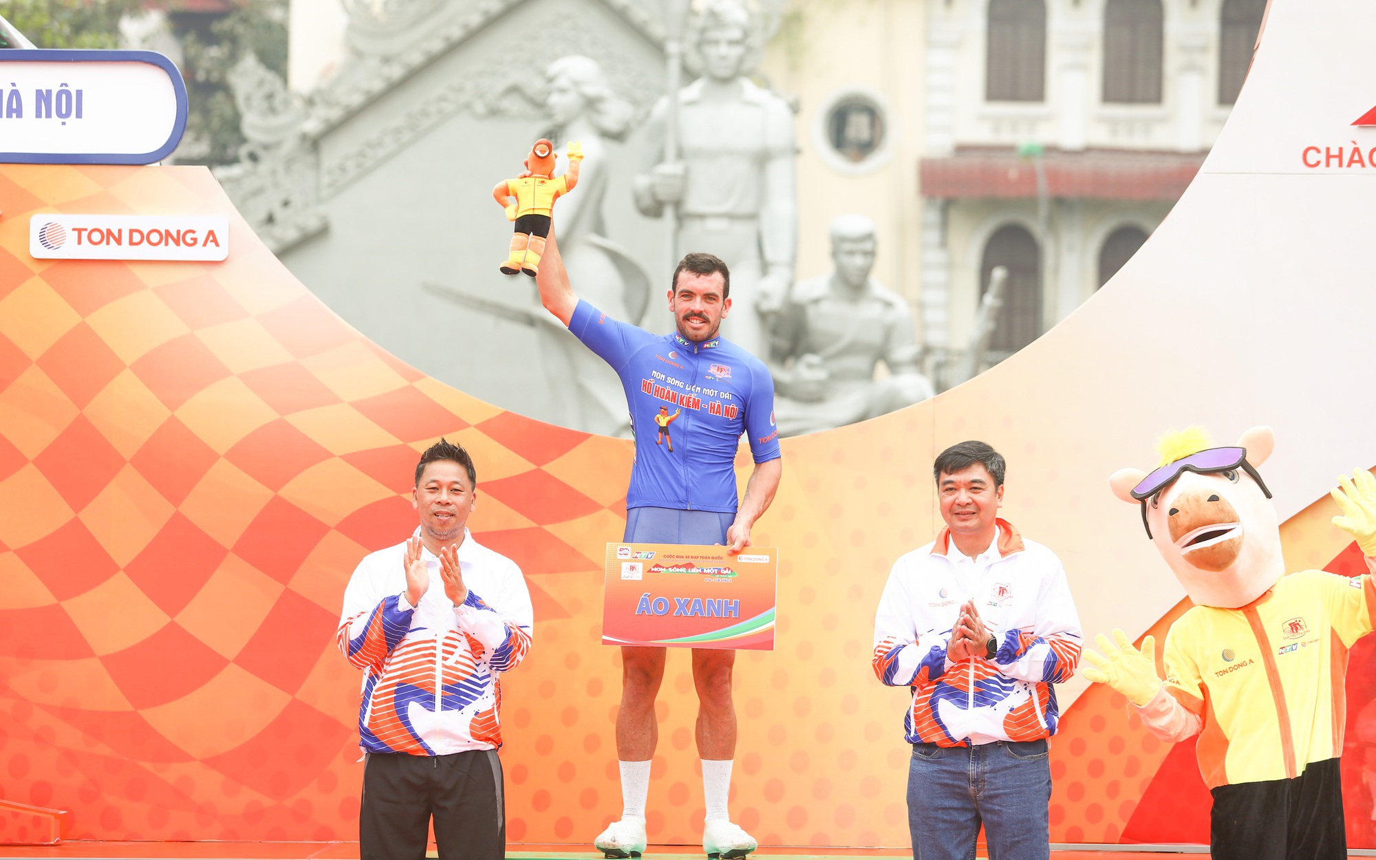 Nick Kergozou đoạt áo xanh, soán ngôi Loic Desriac chặng 3