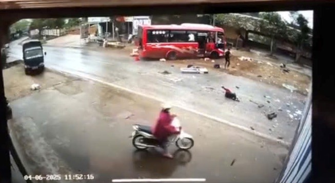 Kết quả nồng độ cồn của tài xế vụ xe khách va chạm xe đầu kéo làm 10 người thương vong- Ảnh 3.