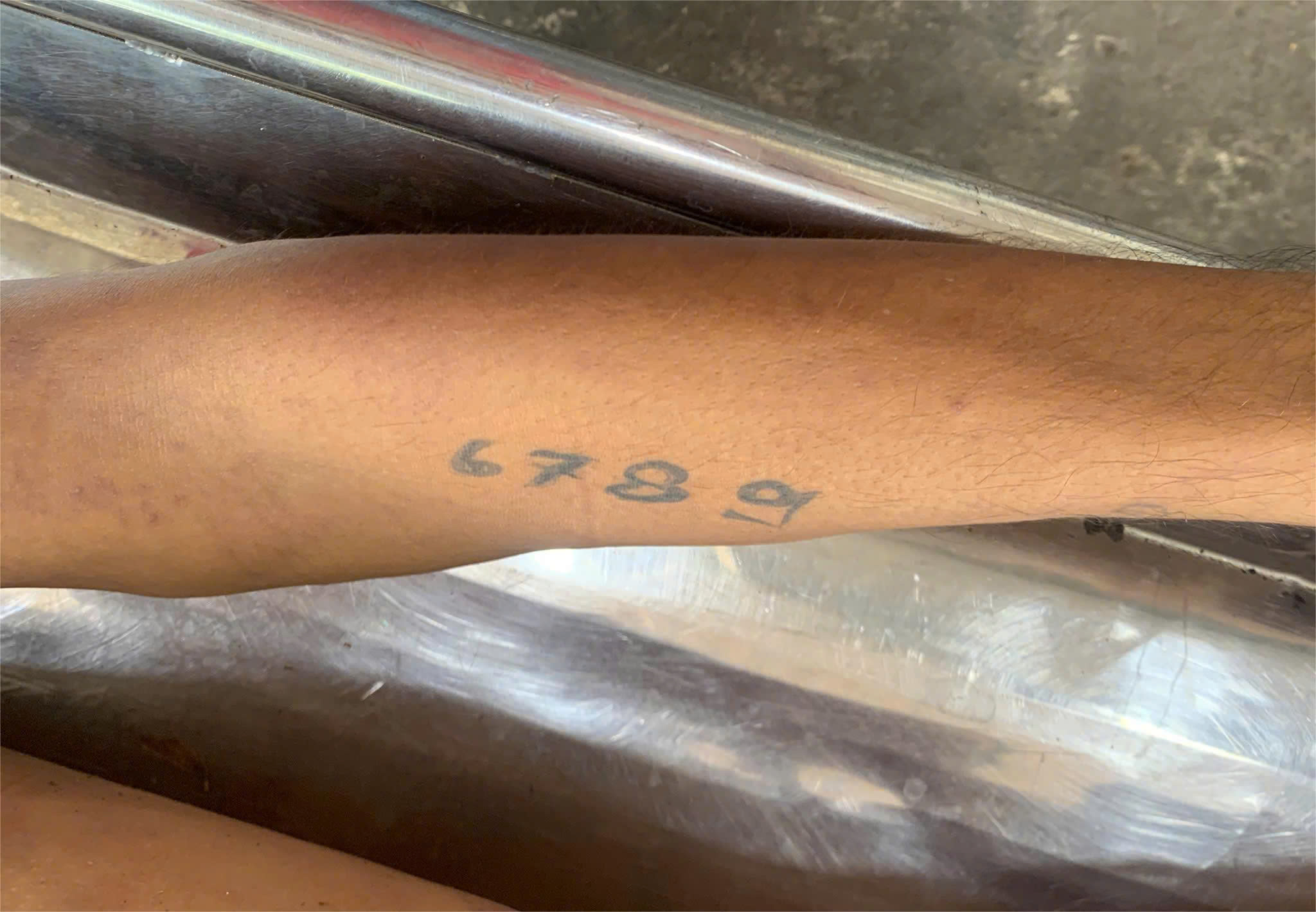 C&ocirc;ng an TP HCM t&igrave;m th&acirc;n nh&acirc;n tử thi c&oacute; h&igrave;nh xăm d&atilde;y số 6789 tr&ecirc;n tay- Ảnh 2.