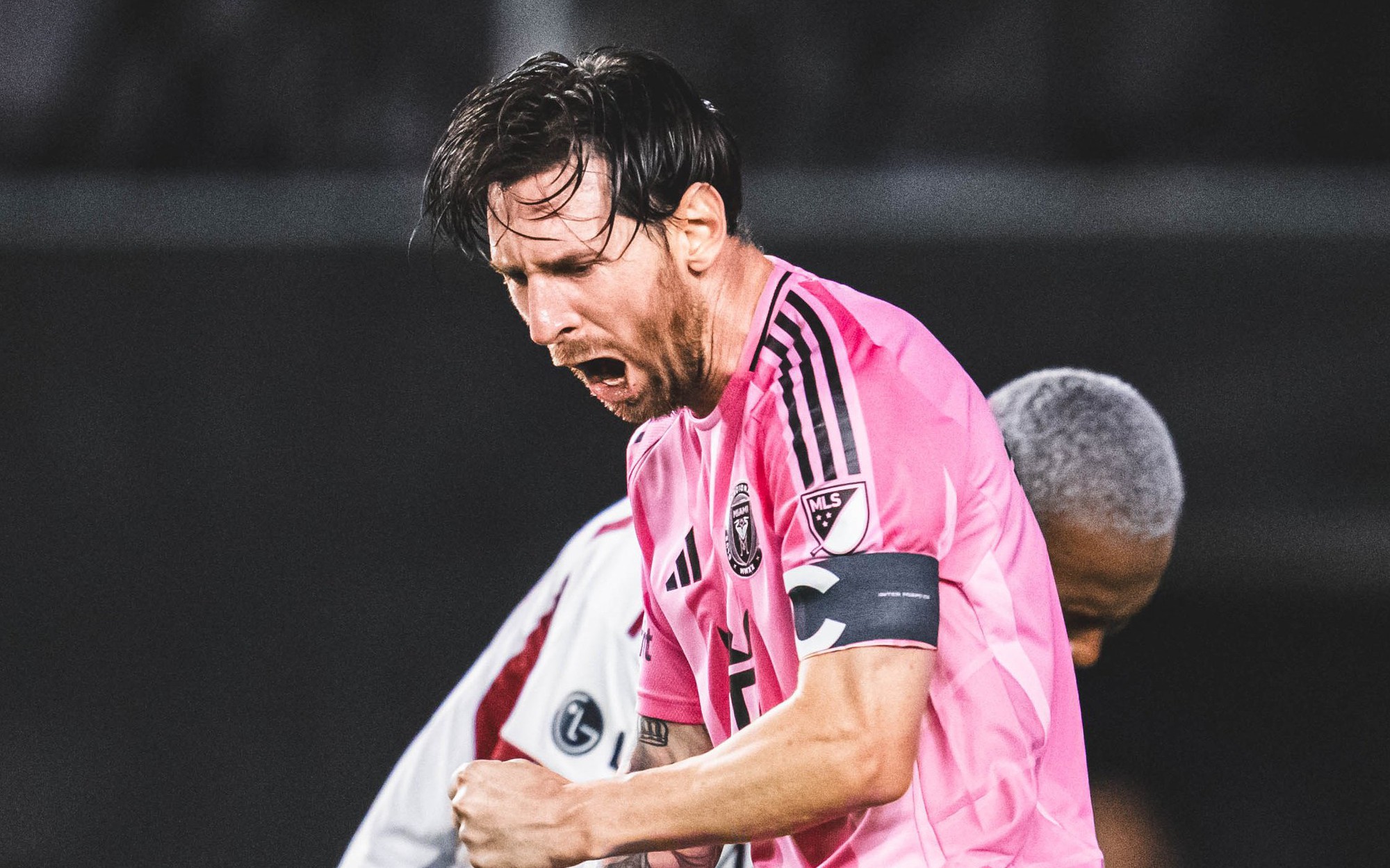 Messi lập kỷ lục mới, Inter Miami h&ograve;a kịch t&iacute;nh Toronto FC