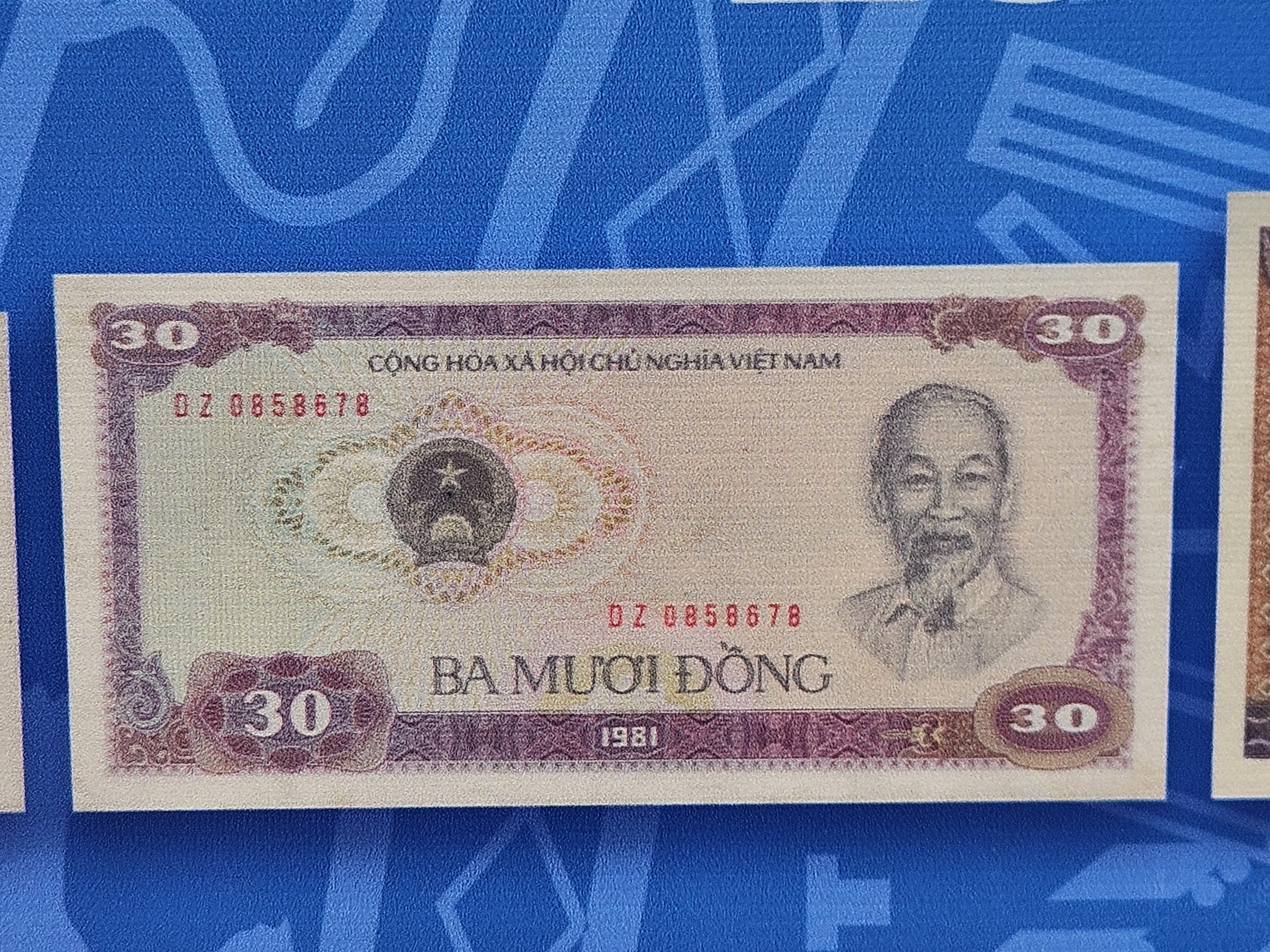 Chi&ecirc;m ngưỡng h&igrave;nh ảnh về bộ tiền đầu ti&ecirc;n trong thời kỳ đất nước thống nhất- Ảnh 9.