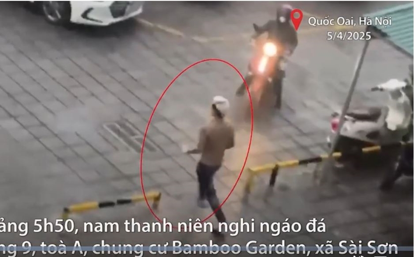 Nam thanh ni&ecirc;n "ng&aacute;o đ&aacute;" đ&acirc;m tử vong c&ocirc; g&aacute;i 22 tuổi, truy s&aacute;t 7 người kh&aacute;c- Ảnh 1.