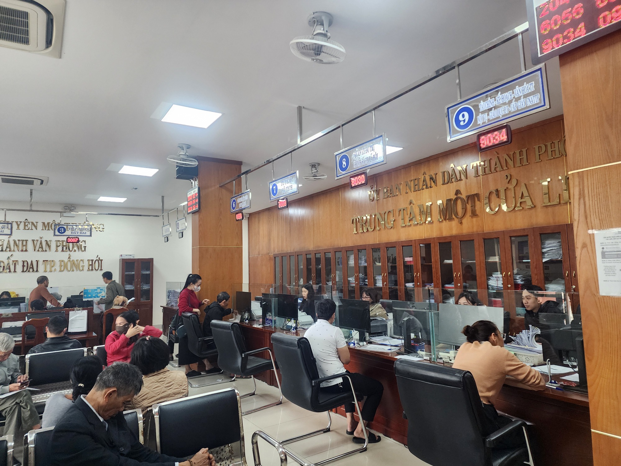 Quảng B&igrave;nh: Hơn 20.000 hồ sơ đất đai bị chậm giải quyết, người d&acirc;n chịu thiệt- Ảnh 1.