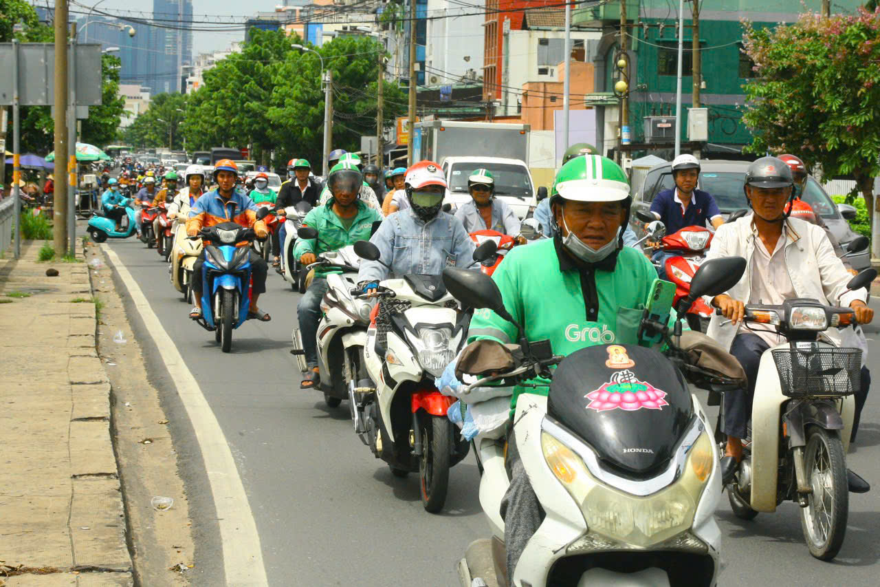 Thời tiết TP HCM h&ocirc;m nay, ng&agrave;y 8-4: Nắng n&oacute;ng duy tr&igrave;, chỉ số UV v&agrave; nền nhiệt cao- Ảnh 1.
