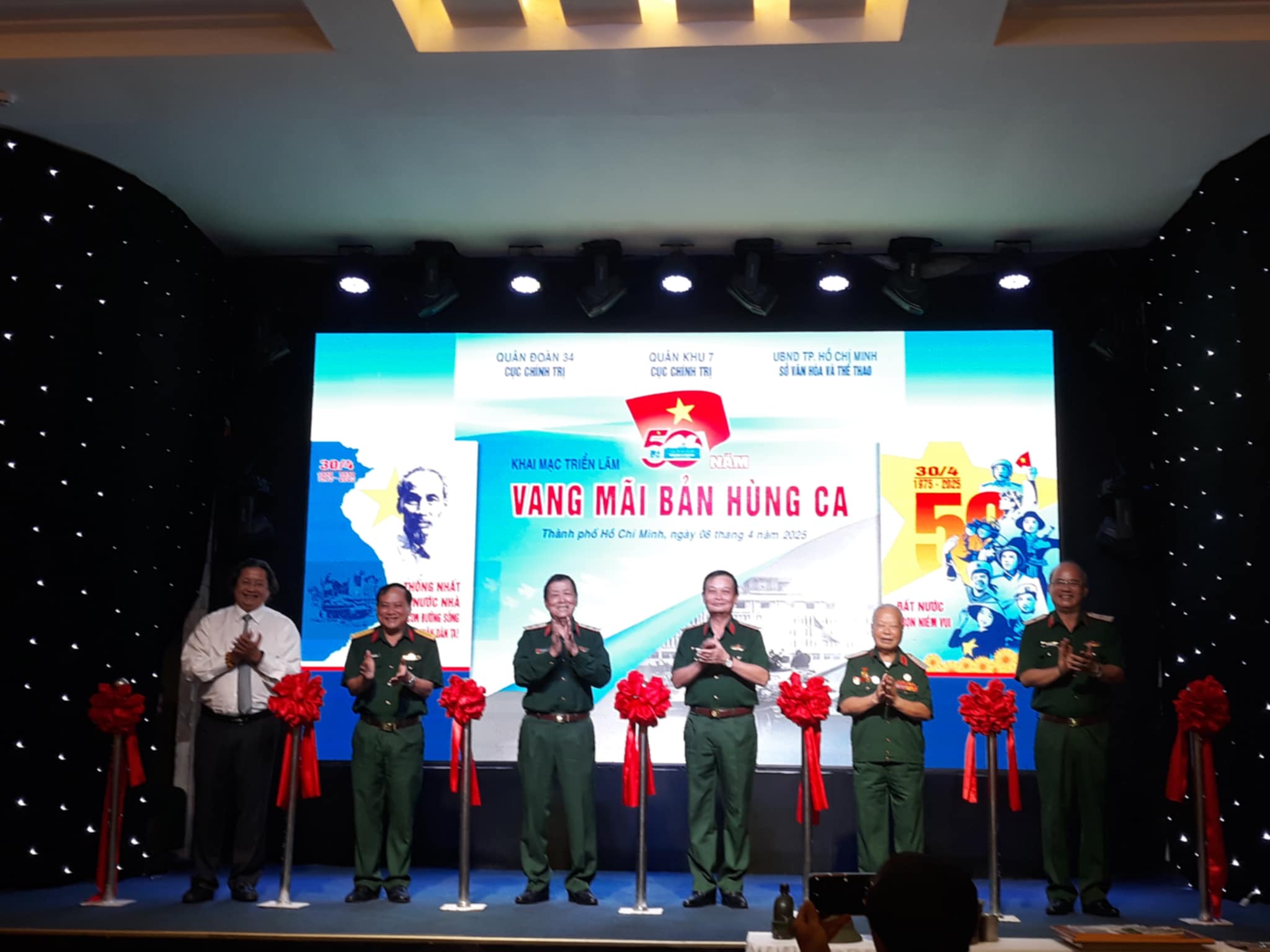 Khai mạc triển l&atilde;m chuy&ecirc;n đề "50 năm vang m&atilde;i bản h&ugrave;ng ca"- Ảnh 6.