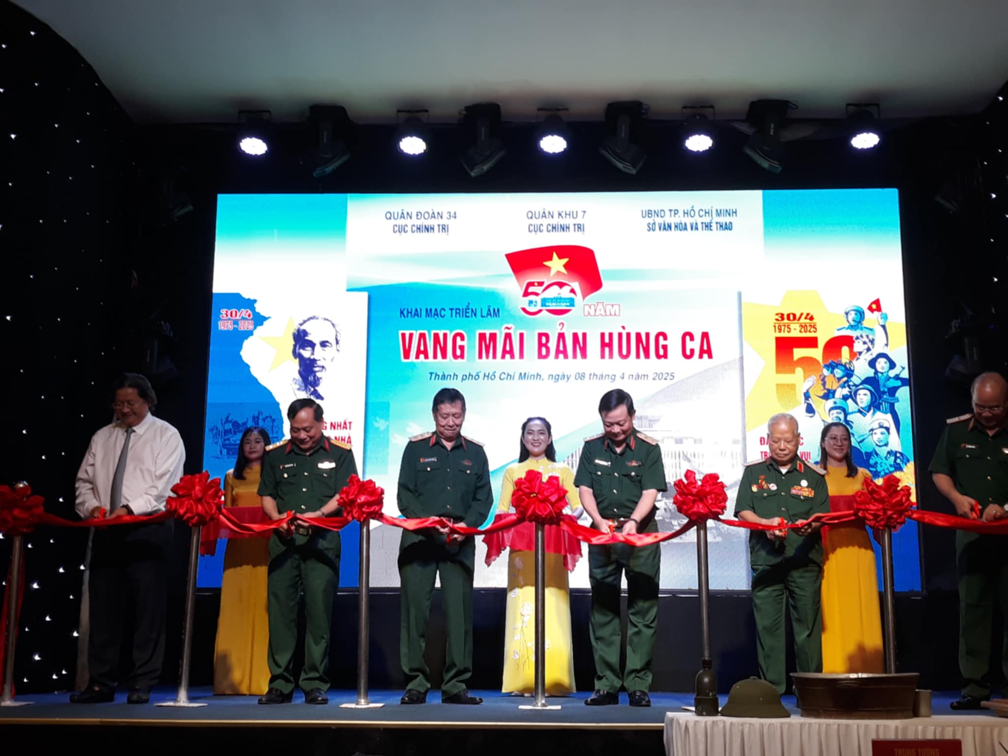 Khai mạc triển l&atilde;m chuy&ecirc;n đề "50 năm vang m&atilde;i bản h&ugrave;ng ca"- Ảnh 5.