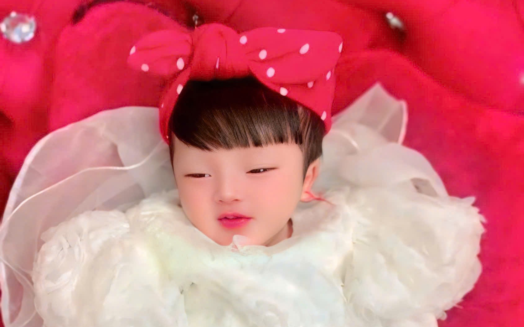 Ca sĩ Thái Hoàng khoe con gái và cuộc sống viên mãn bên vợ doanh nhân