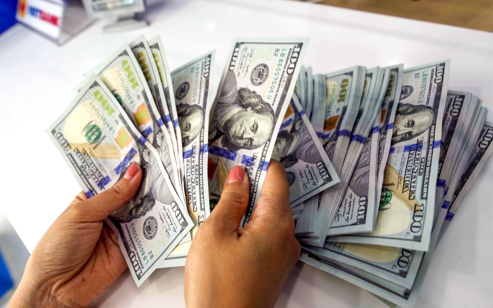 Giá USD lần đầu vượt 26.100 đồng, Ngân hàng Nhà nước nói gì?