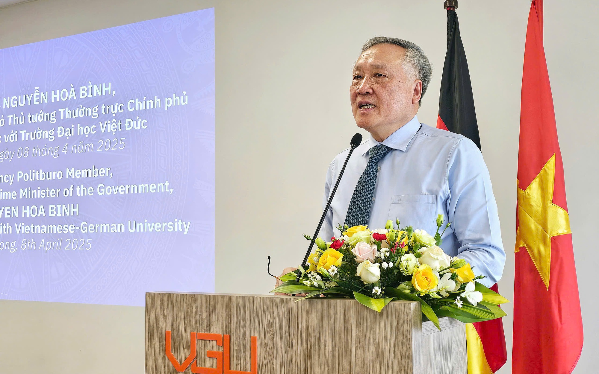 Phó Thủ tướng Thường trực "đặt hàng" Trường Đại học Việt Đức tham gia nghiên cứu trung tâm tài chính