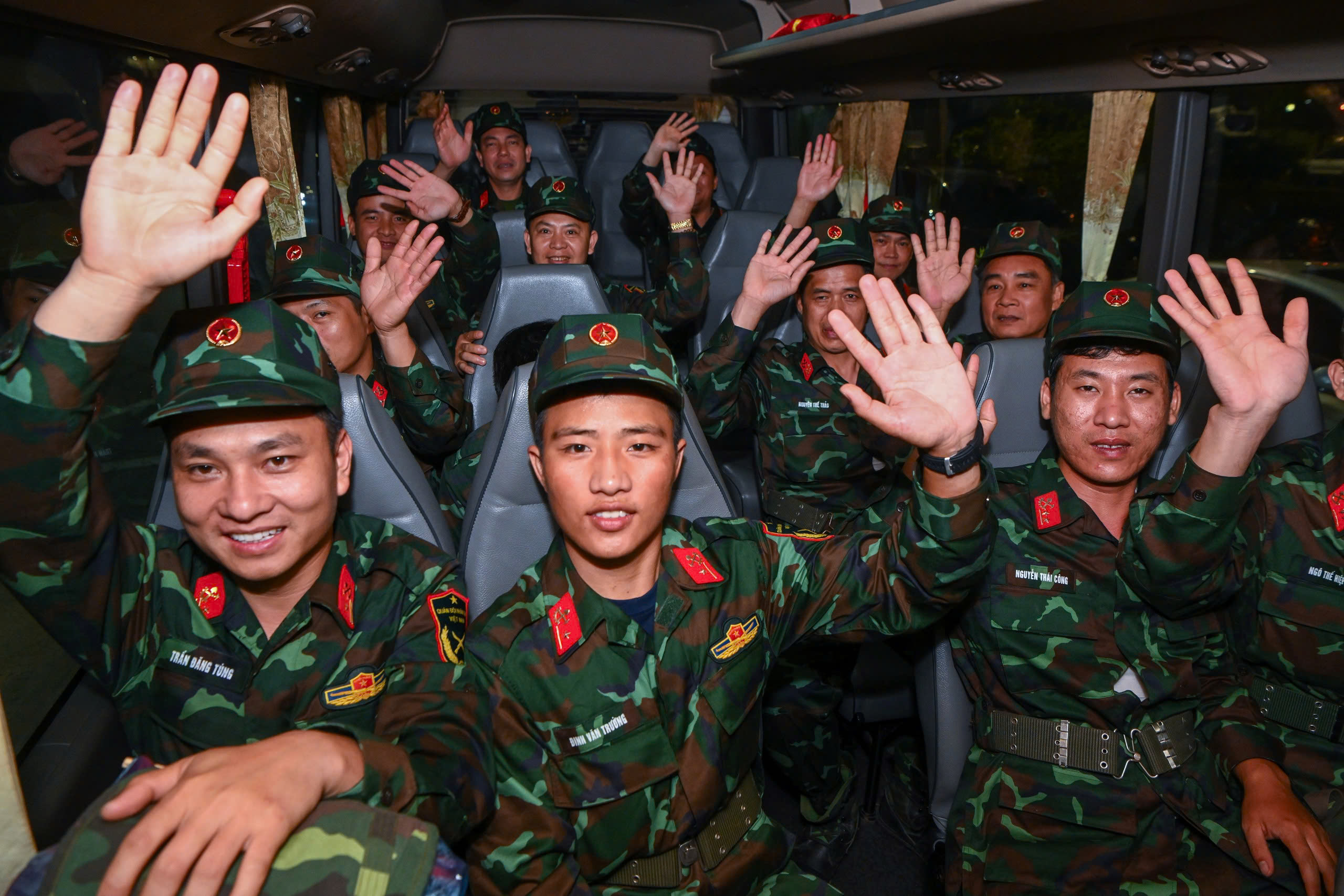 Lực lượng cứu hộ hoàn thành nhiệm vụ tại Myanmar, về nước an toàn- Ảnh 18.
