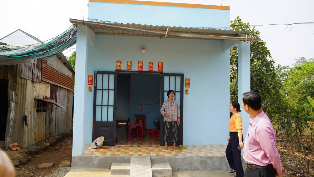 Căn nhà mới của bà Tsằn A Múi. Ảnh: NGỌC GIANG