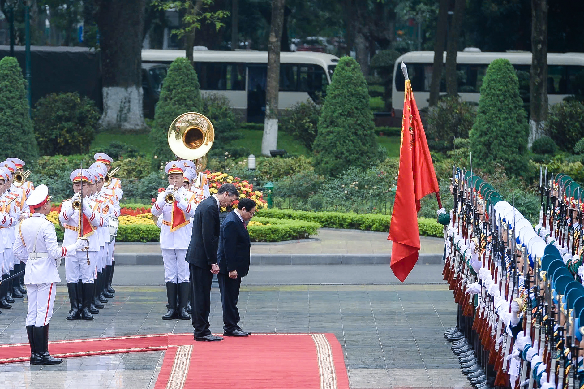 Thủ tướng Phạm Minh Chính chủ trì Lễ đón Thủ tướng Tây Ban Nha- Ảnh 6.