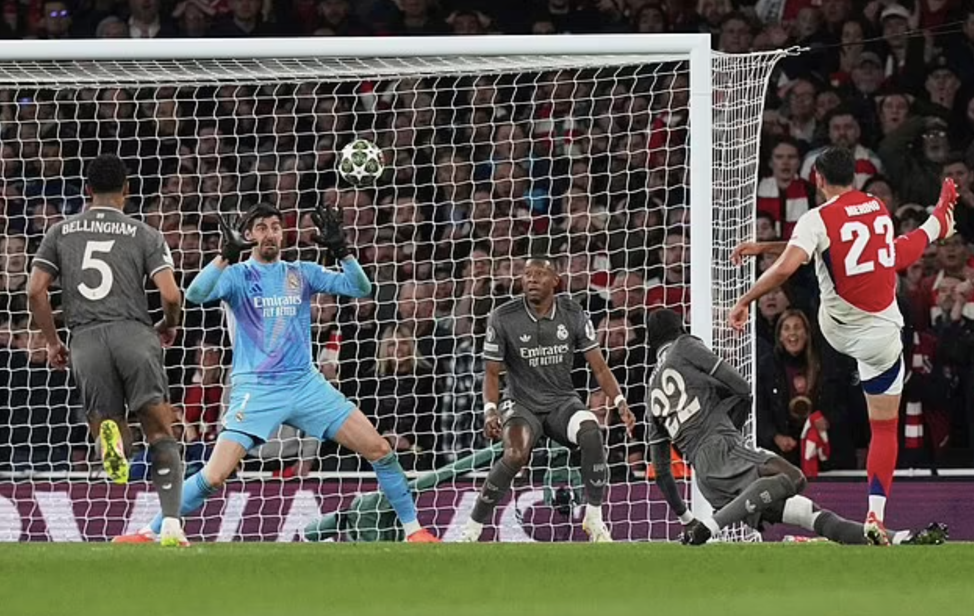 Bellingham thừa nhận Real Madrid chơi tệ, mơ phục thù ở Bernabeu- Ảnh 4.