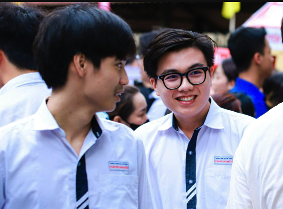 Bộ GD-ĐT "tu&yacute;t c&ograve;i" c&aacute;c trường d&ugrave;ng tổ hợp "lạ" để x&eacute;t tuyển- Ảnh 1.