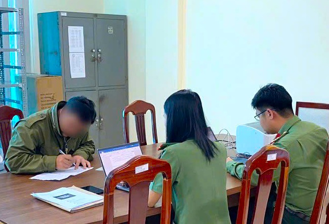 Thông tin sai sự thật về sáp nhập, tinh gọn bộ máy, 4 người bị xử lý - Ảnh 1.