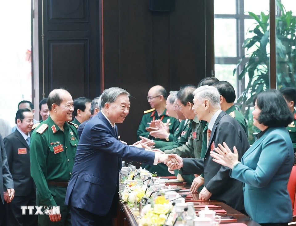 Mãi mãi khắc ghi công lao của những người
đã hiến dâng xương máu vì non sông gấm vóc- Ảnh 4.