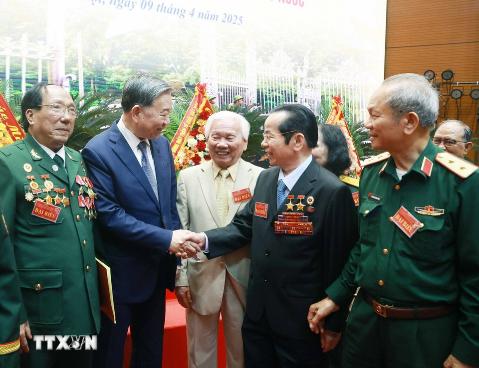 Mãi mãi khắc ghi công lao của những người
đã hiến dâng xương máu vì non sông gấm vóc- Ảnh 3.