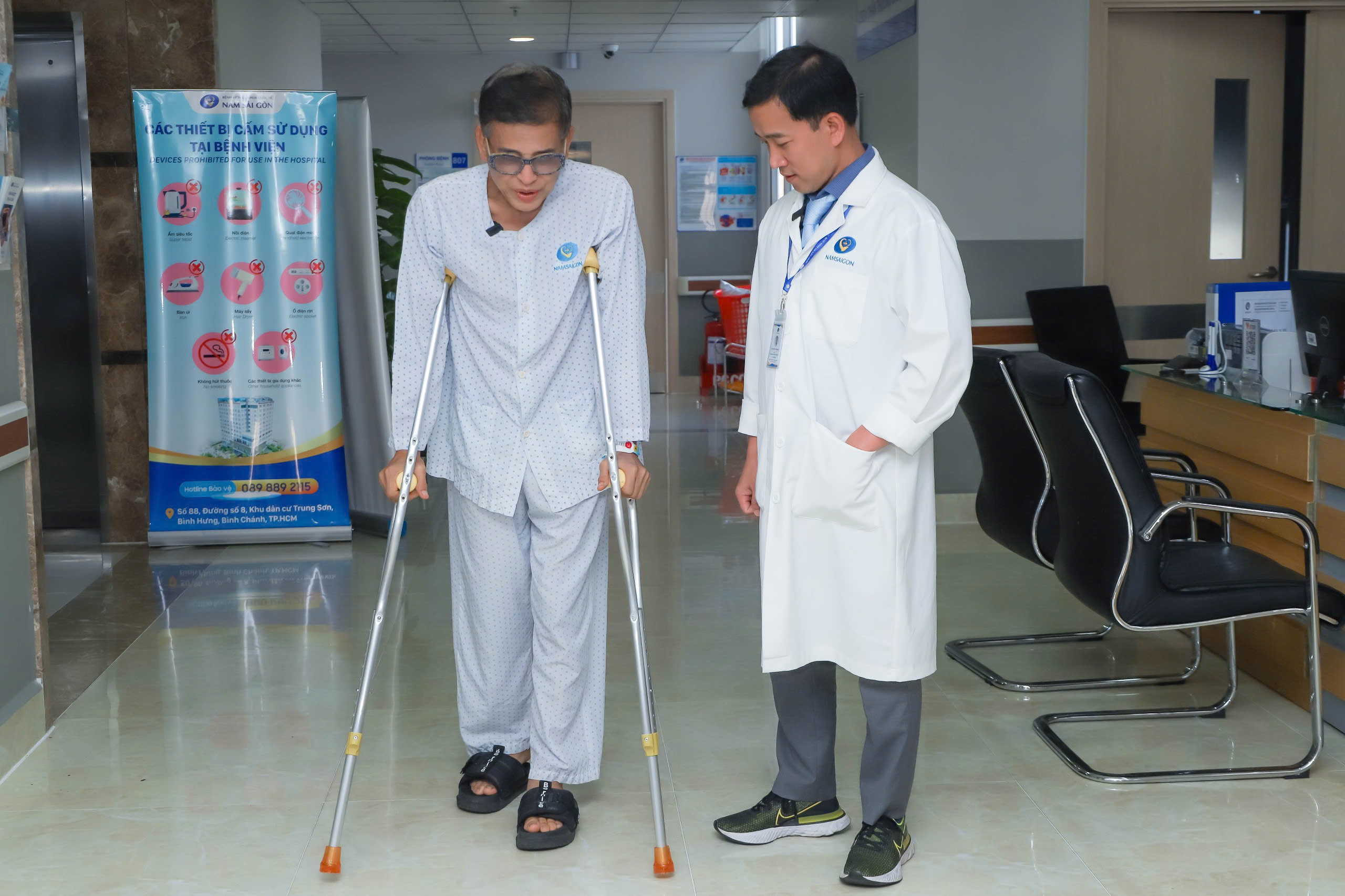 MC Thanh Bạch nhập viện cấp cứu vì sự cố không ngờ- Ảnh 3.