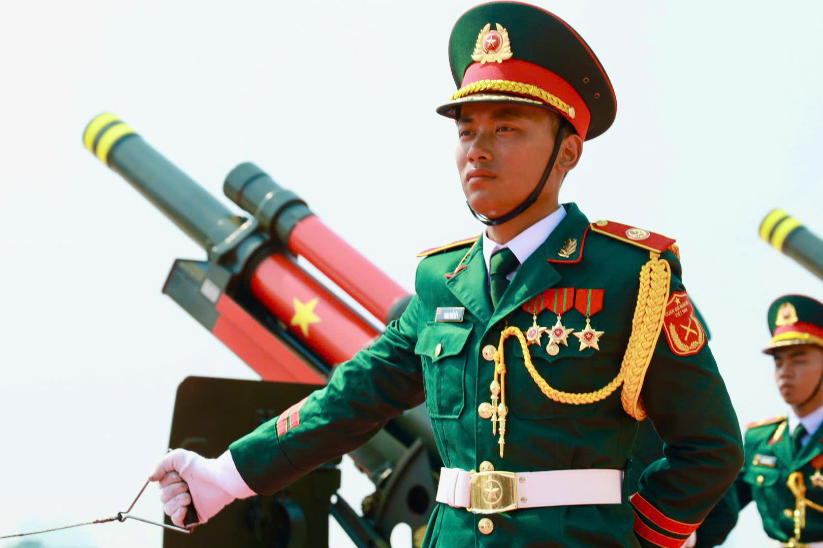 Cận cảnh luyện tập bắn đại b&aacute;c chuẩn bị ng&agrave;y lễ 30-4- Ảnh 7.