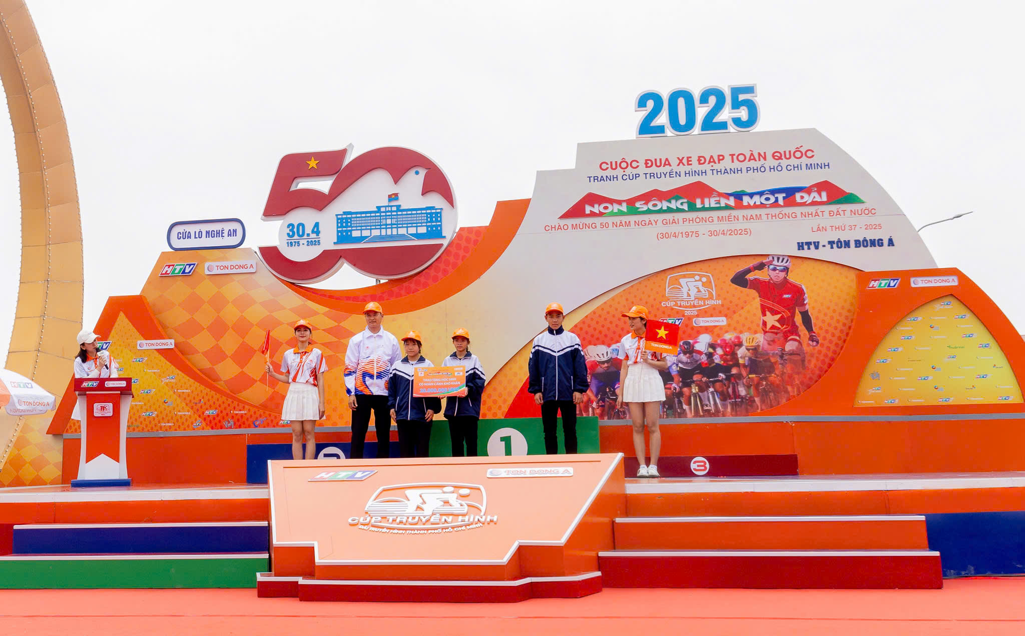 Cúp truyền hình HTV - Tôn Đông Á 2025: Dược Domesco Đồng Tháp thắng chặng đua đồng đội- Ảnh 5.